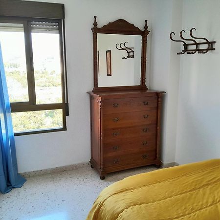 Room In Shared Apartment With Parking Almuñécar エクステリア 写真